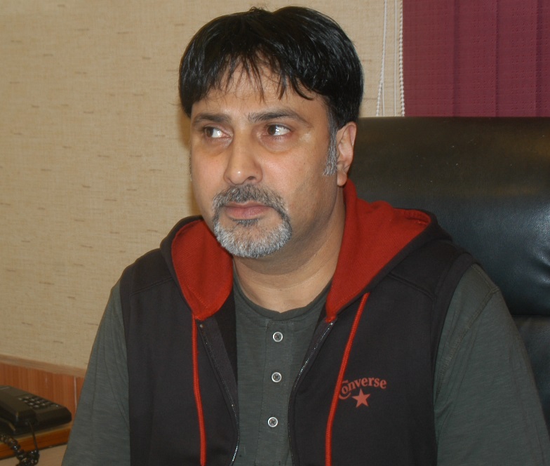 Family appeals Home Minister & Lt. Governor to shift Shahid Ul Islam to Kashmir