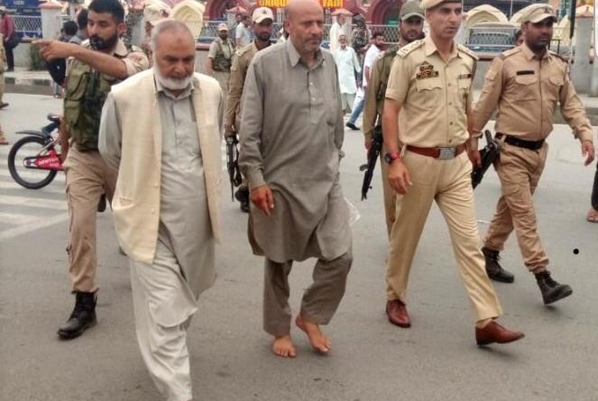 Uniqueness Overloaded: Now Engineer Rasheed marches barefooted