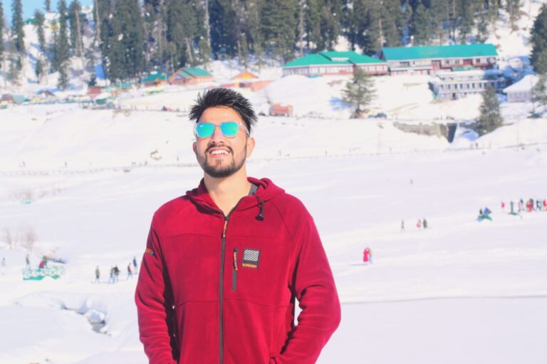 Meet Jamsheed Hussain promoting Crypto investments in Kashmir