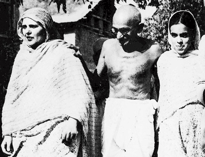 Gandhi ji in Kashmir