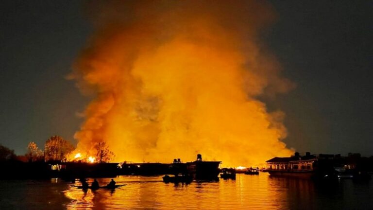 Can we prevent houseboats from turning to ashes?