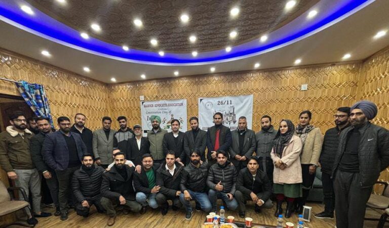 Kashmir Advocate’s Association observes Constitution Day 