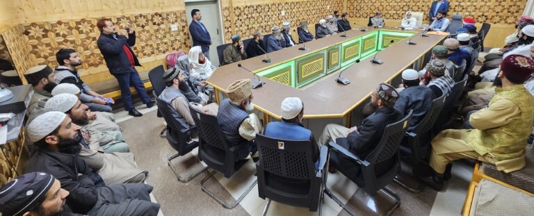 Dr Darakhshan Andrabi chairs meeting of Imam and Khateebs